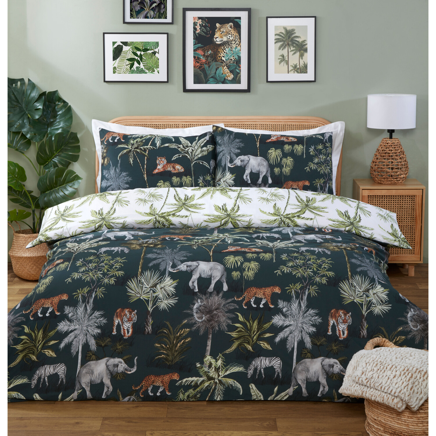 Malawi Duvet Cover and Pillowcase Set - Navy / Double Image 1