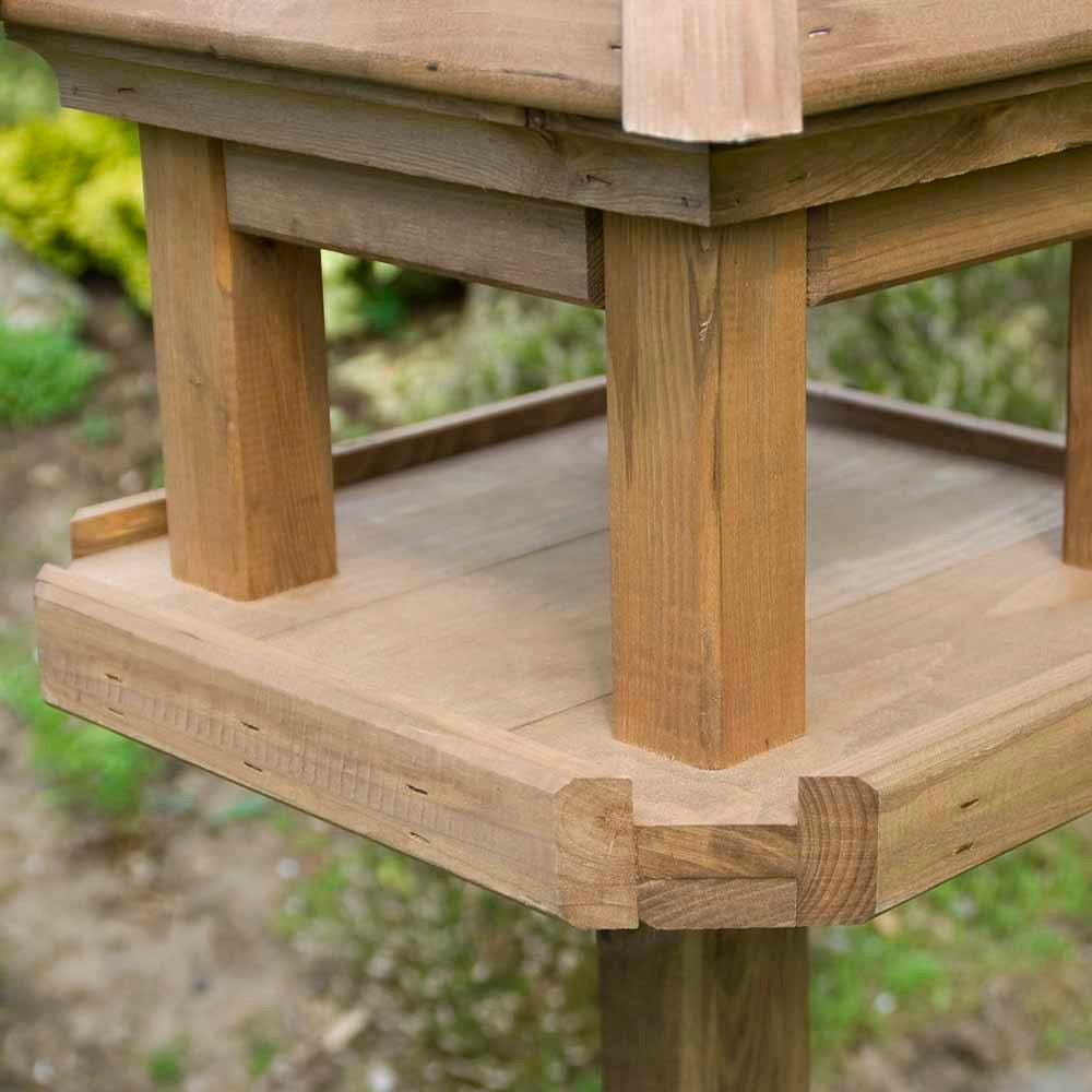 Lechlade Bird Table Image 3