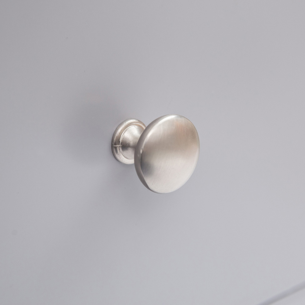 Cabinet Bits Biccari 5 Drawer Grey Chrome Knob Chest of Drawers Image 7