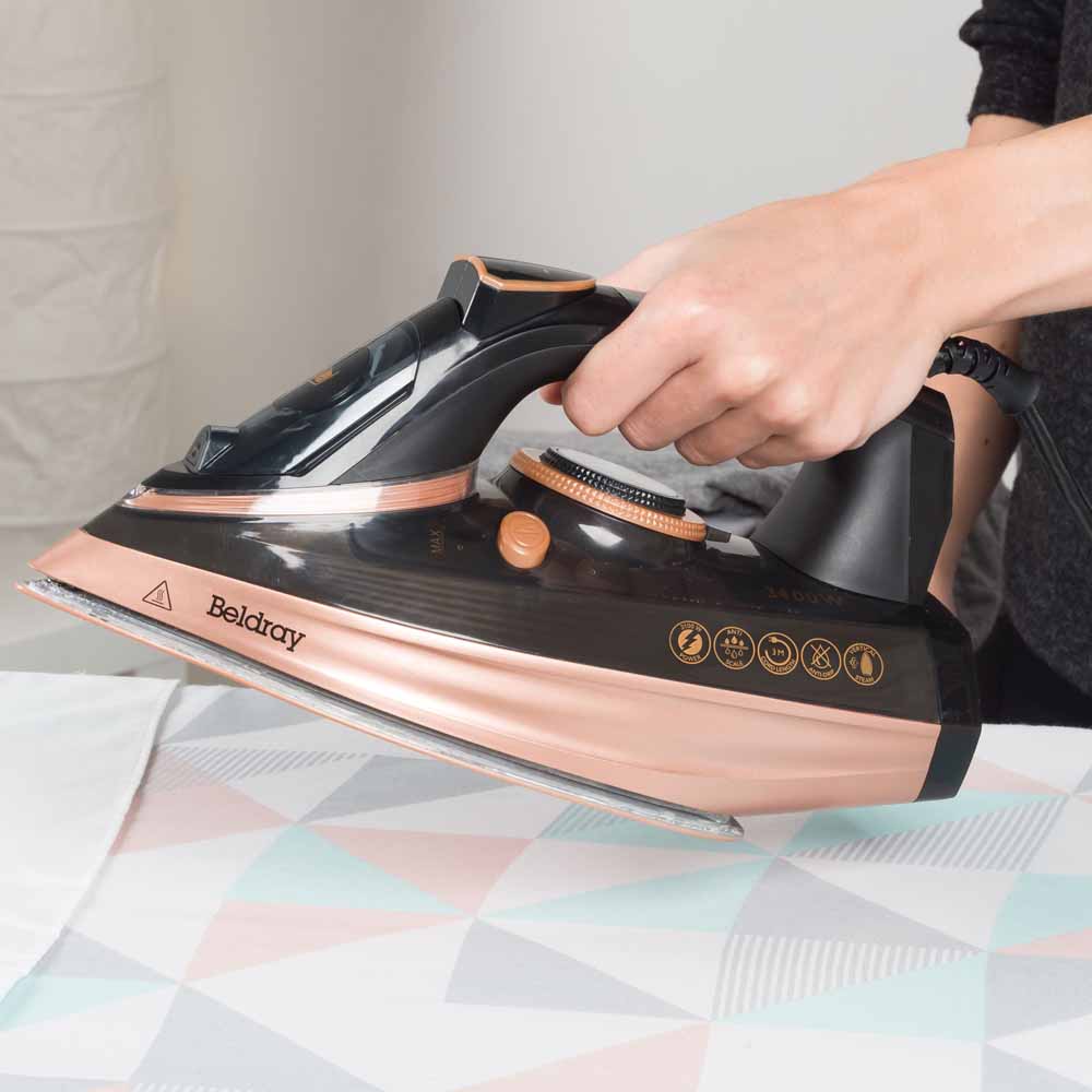 Beldray® BEL0820RG Ultra Ceramic Steam Iron 3100 W Wilko
