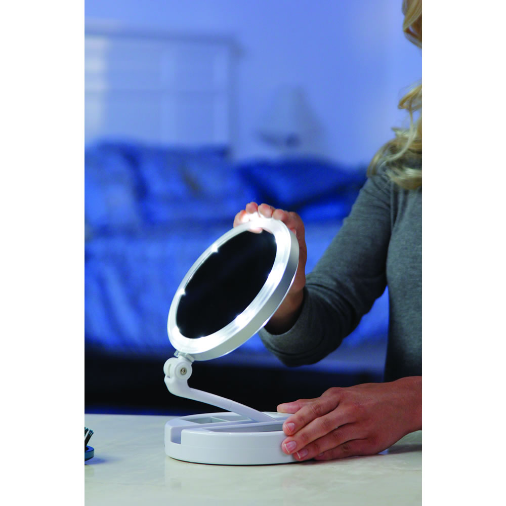 JML Finishing Touch Flawless Folding Mirror Wilko