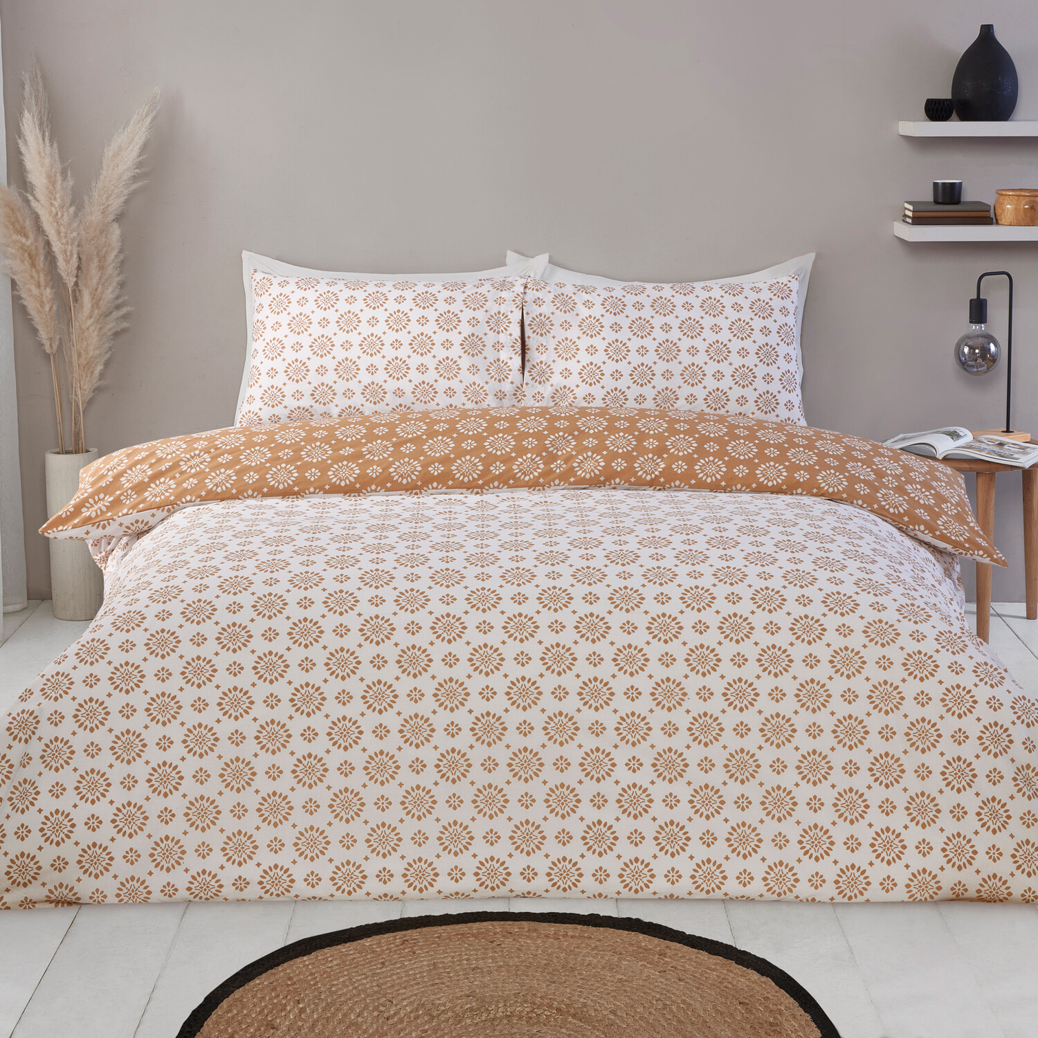 Sierra Geo Duvet Set Ochre Superking Image 2