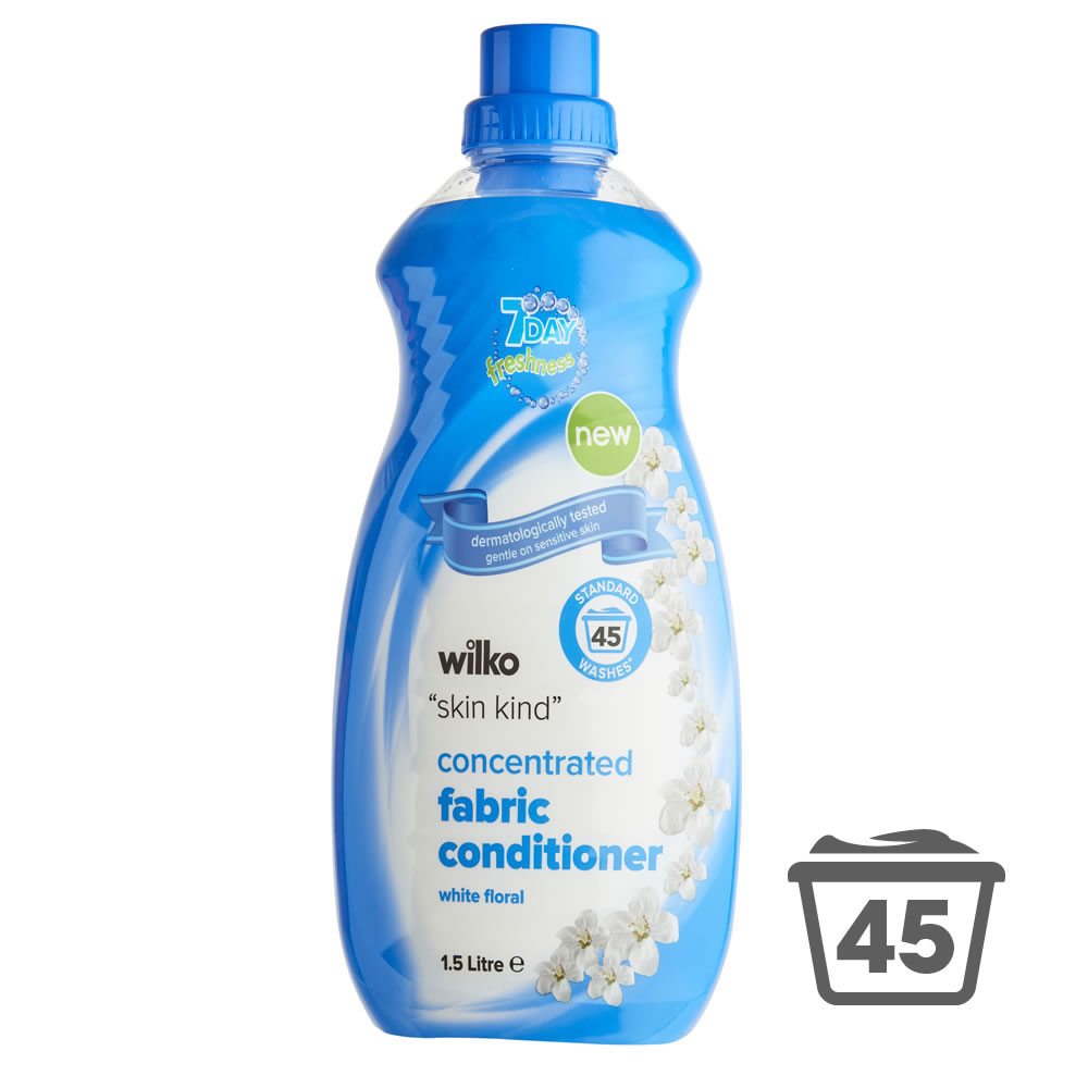 Wilko White Floral Concentrated Fabric Conditioner  45 Washes 1.5L Image