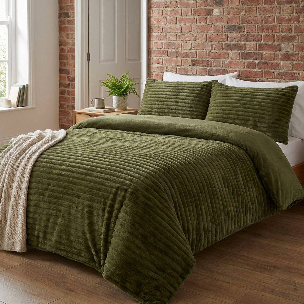 Colorado Faux Fur Duvet Set Green Double Image 7