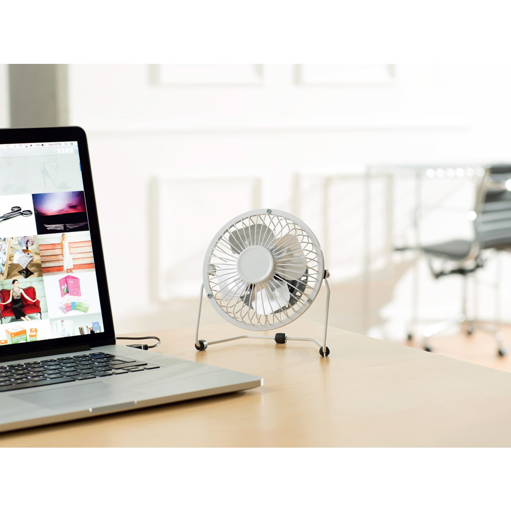 Fine Elements Mini Fan White Wilko