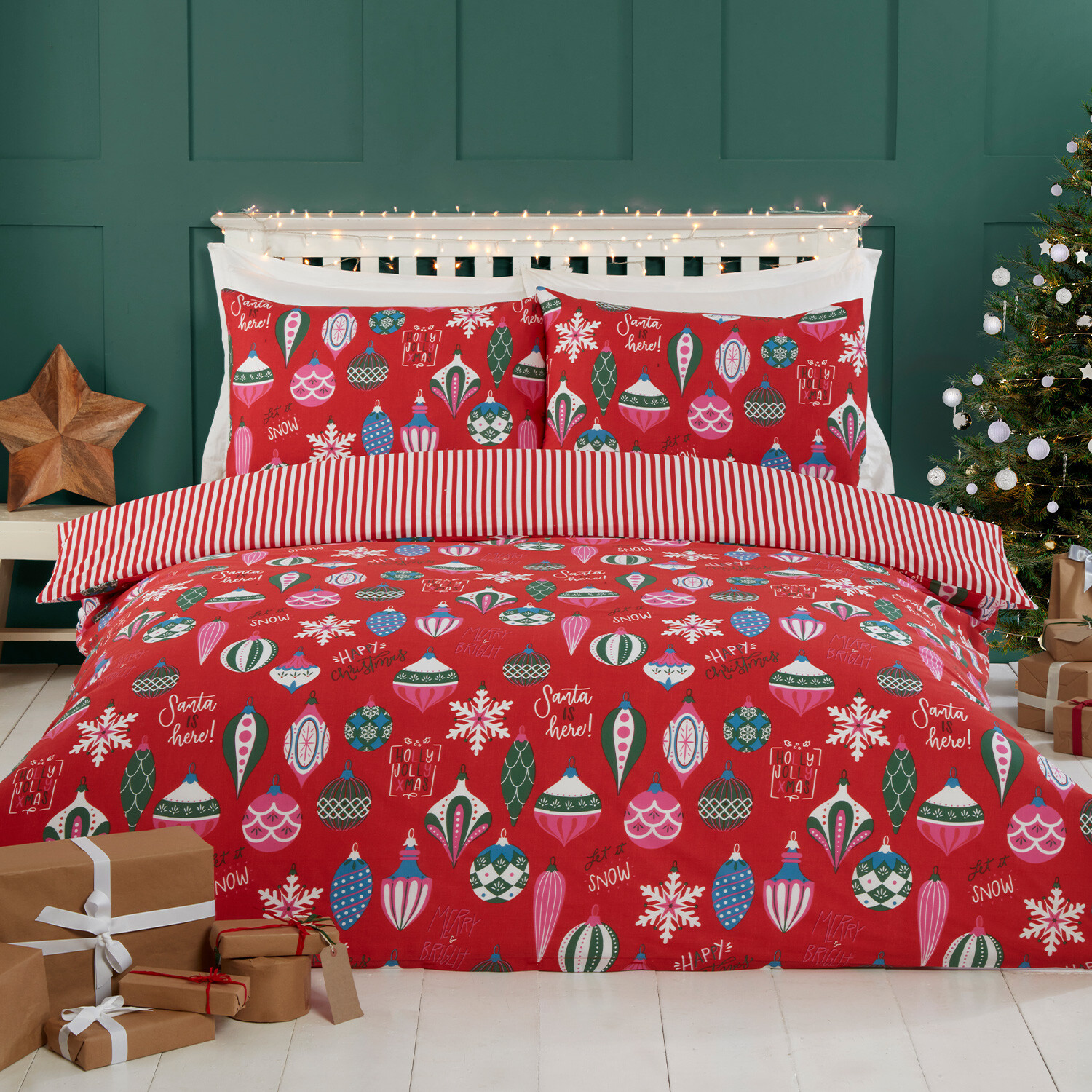 Merry and Bright Duvet Cover and Pillowcase Set - Red / Single Image 1