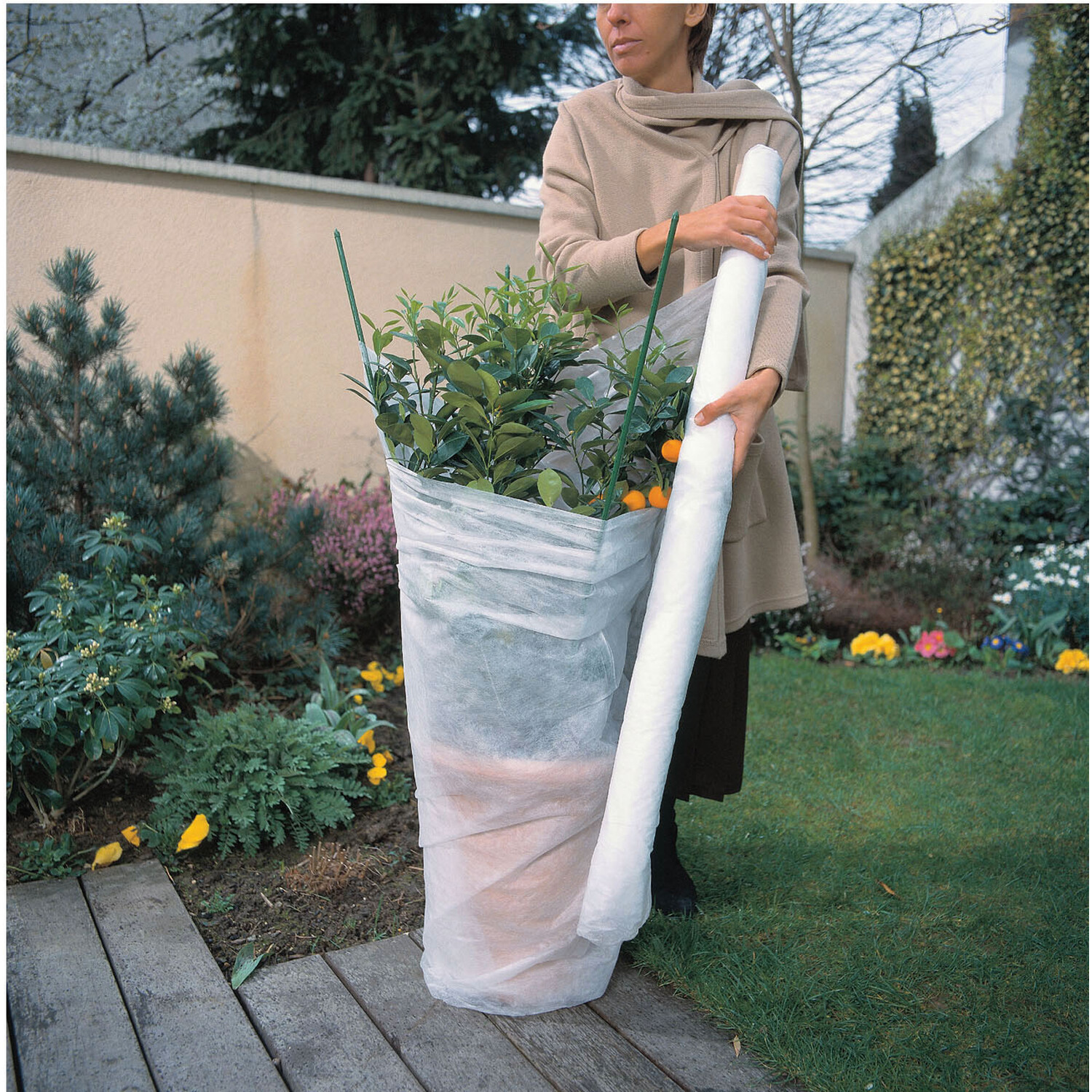 Apollo Gardening Frost Protection Fleece Image 3