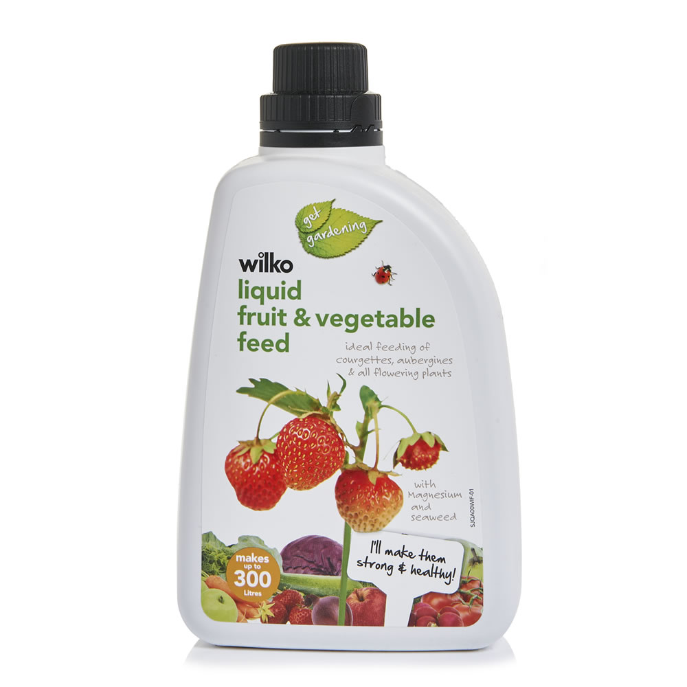 Wilko Fruit and Vegetable Feed 1L Image