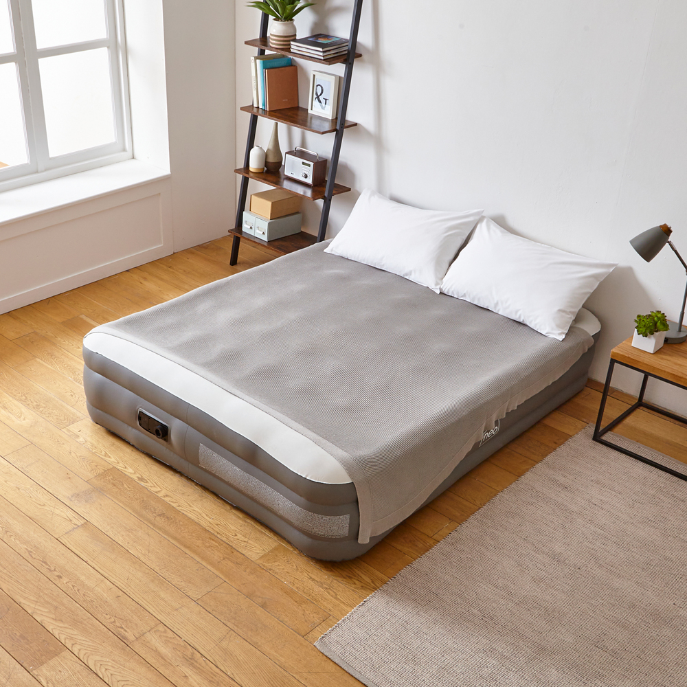 Neo King Size Flocked Surface Inflatable Mattress Airbed with Built-in Electric Air Pump Image 2