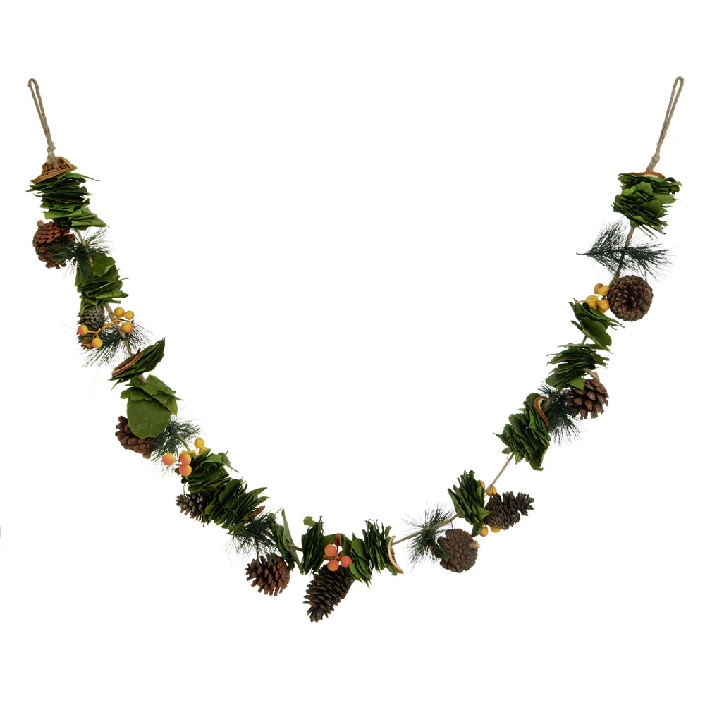 Wilko 150cm Country Christmas Garland with Pine Cones, Oranges and Cinnamon Image