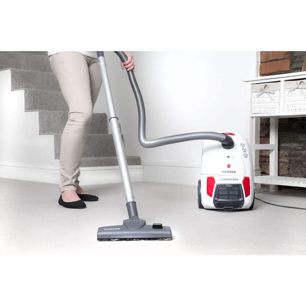 Hoover Capture Bagged Compact Cylinder Vacuum Cleaner 700W Image 3