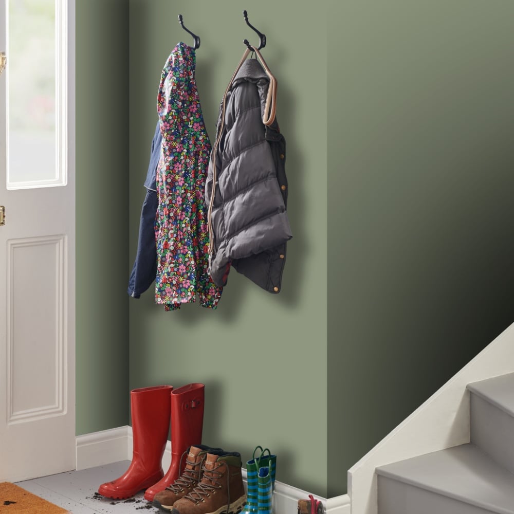 Wilko Tough & Washable Deep Sage Matt Emulsion Paint 2.5L Image 5