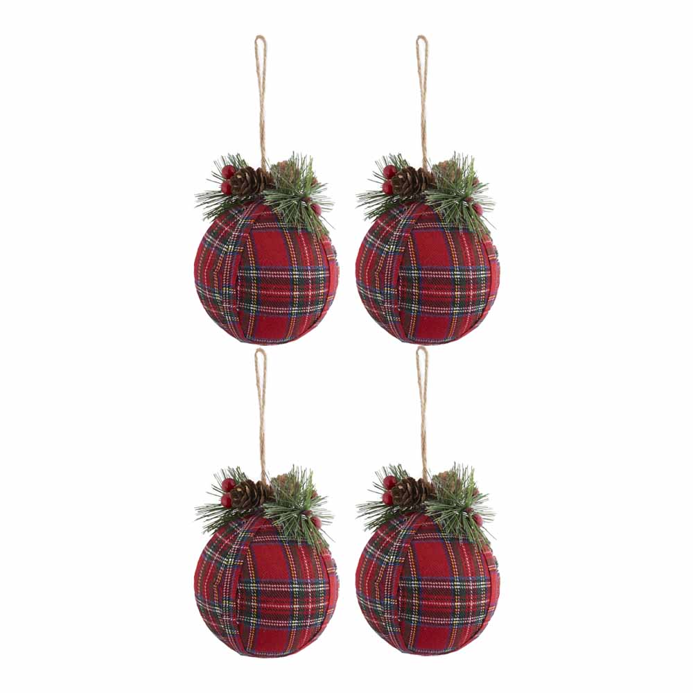 Wilko Traditional Tartan Hanging Christmas Baubles 4 Pack Image 2