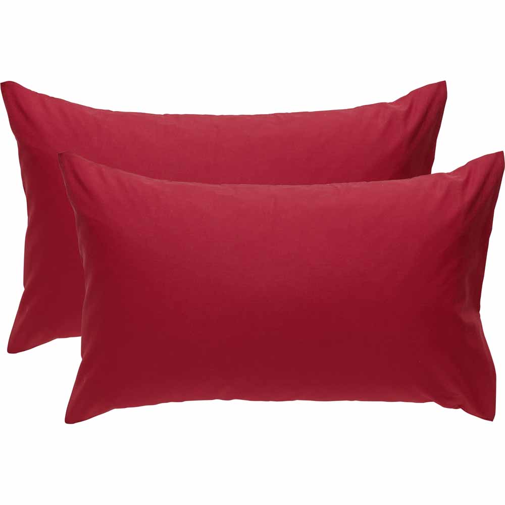 Wilko Easy Care Red Housewife Pillowcases 2 pack Wilko