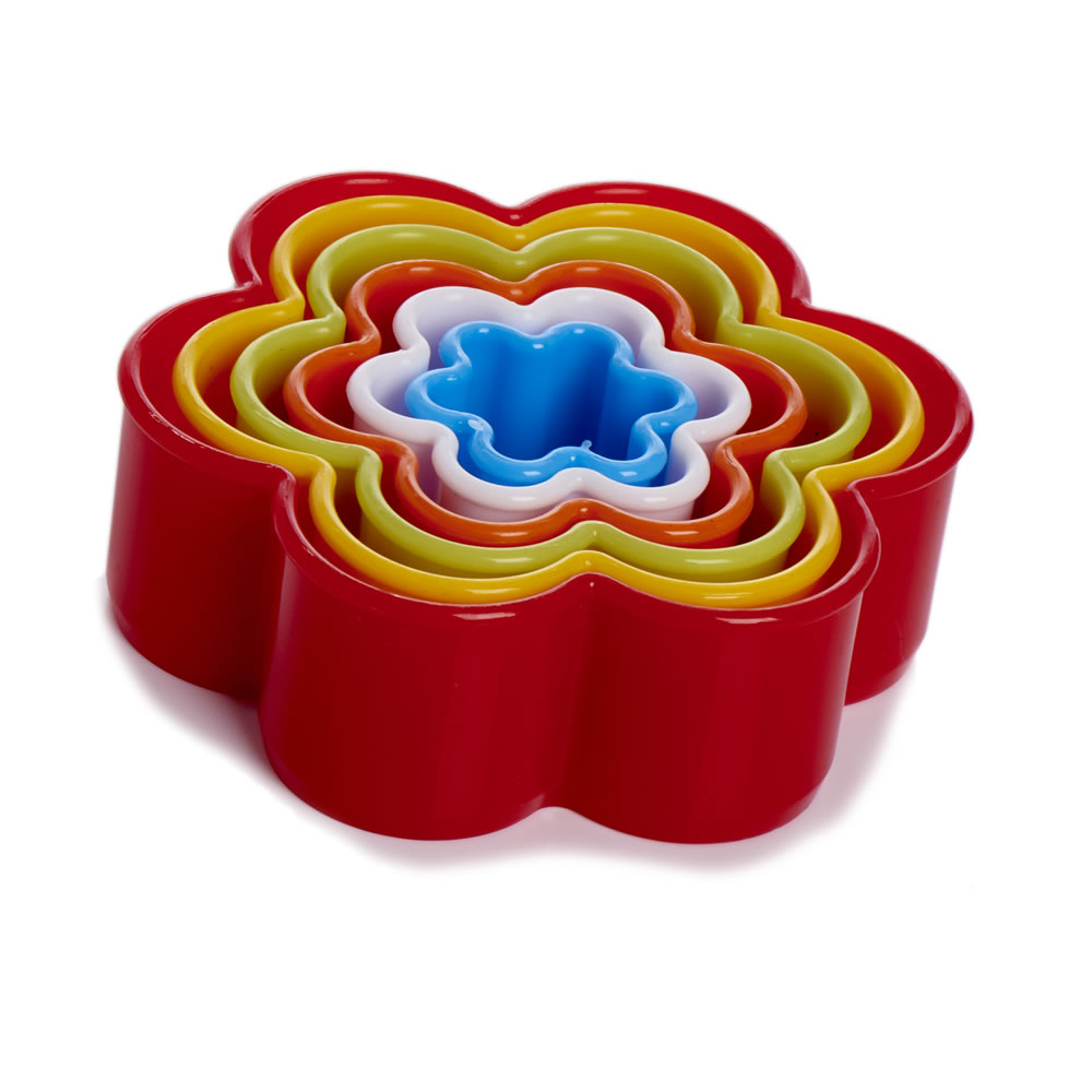 Wilko Set of 6 Flower Cookie Cutters Image 1