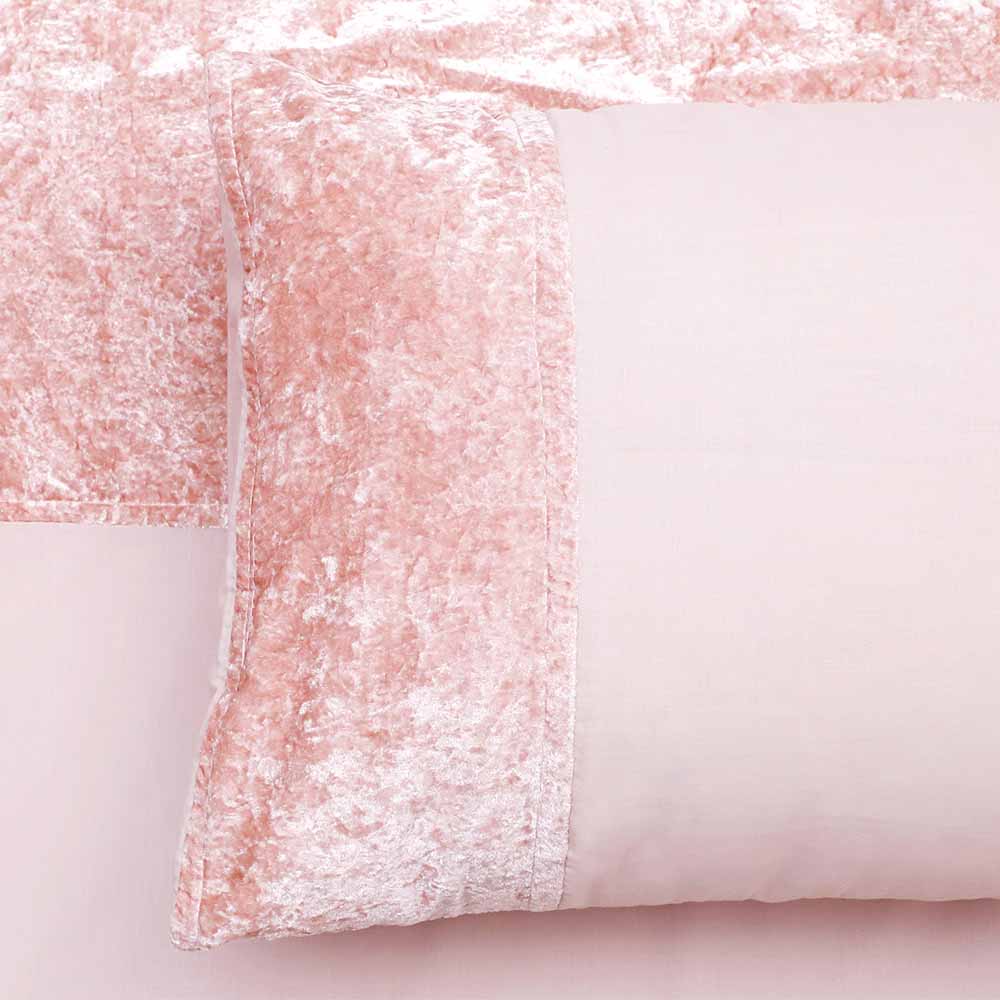Wilko Easy Care Pink Crushed Velvet Effect King Size Duvet Set Image 3