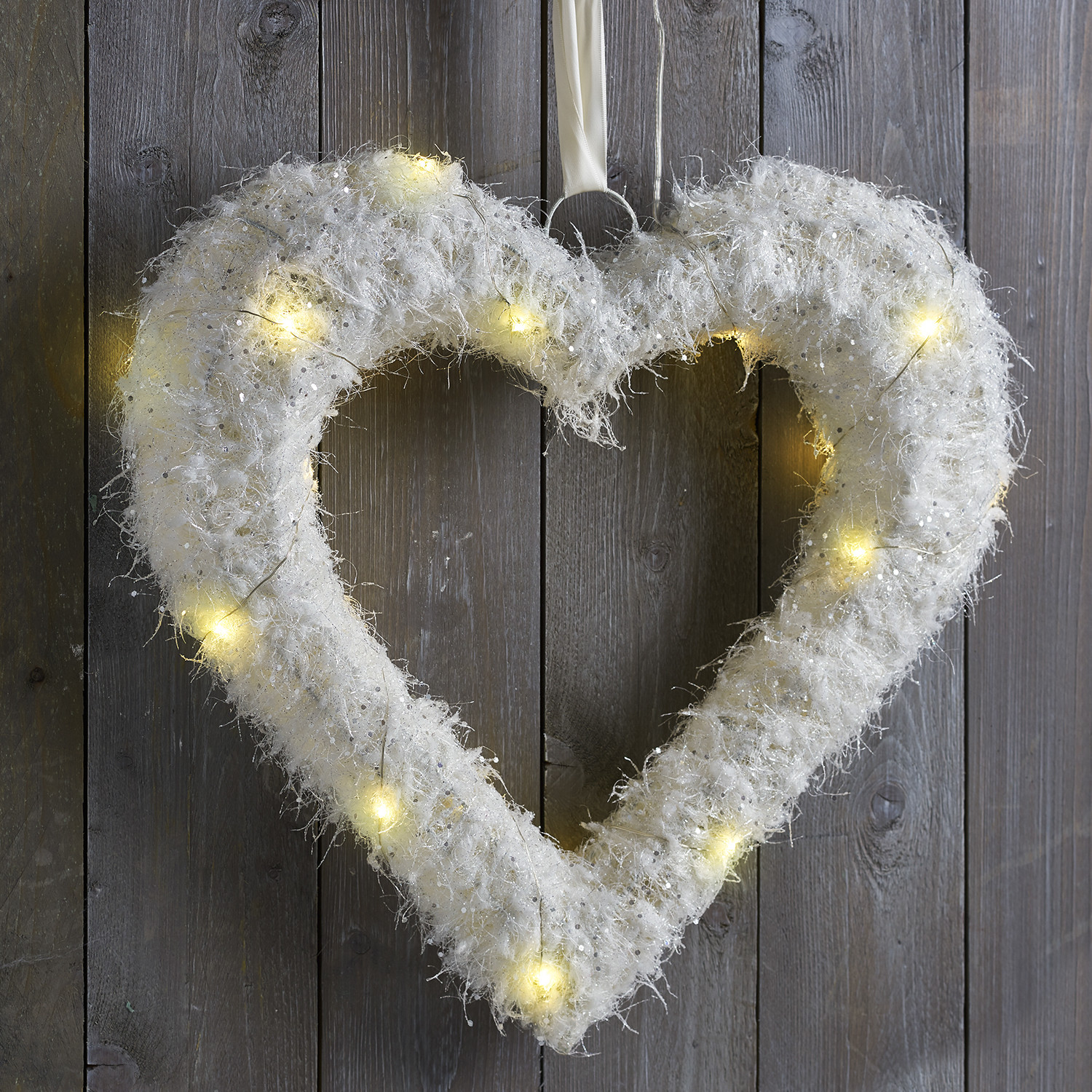 LED White Feather Effect Heart Image