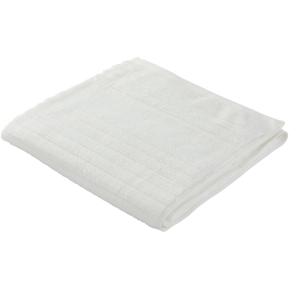 Wilko Ribbed Texture Cotton and Bamboo Fibre White Bath Towel Image 1