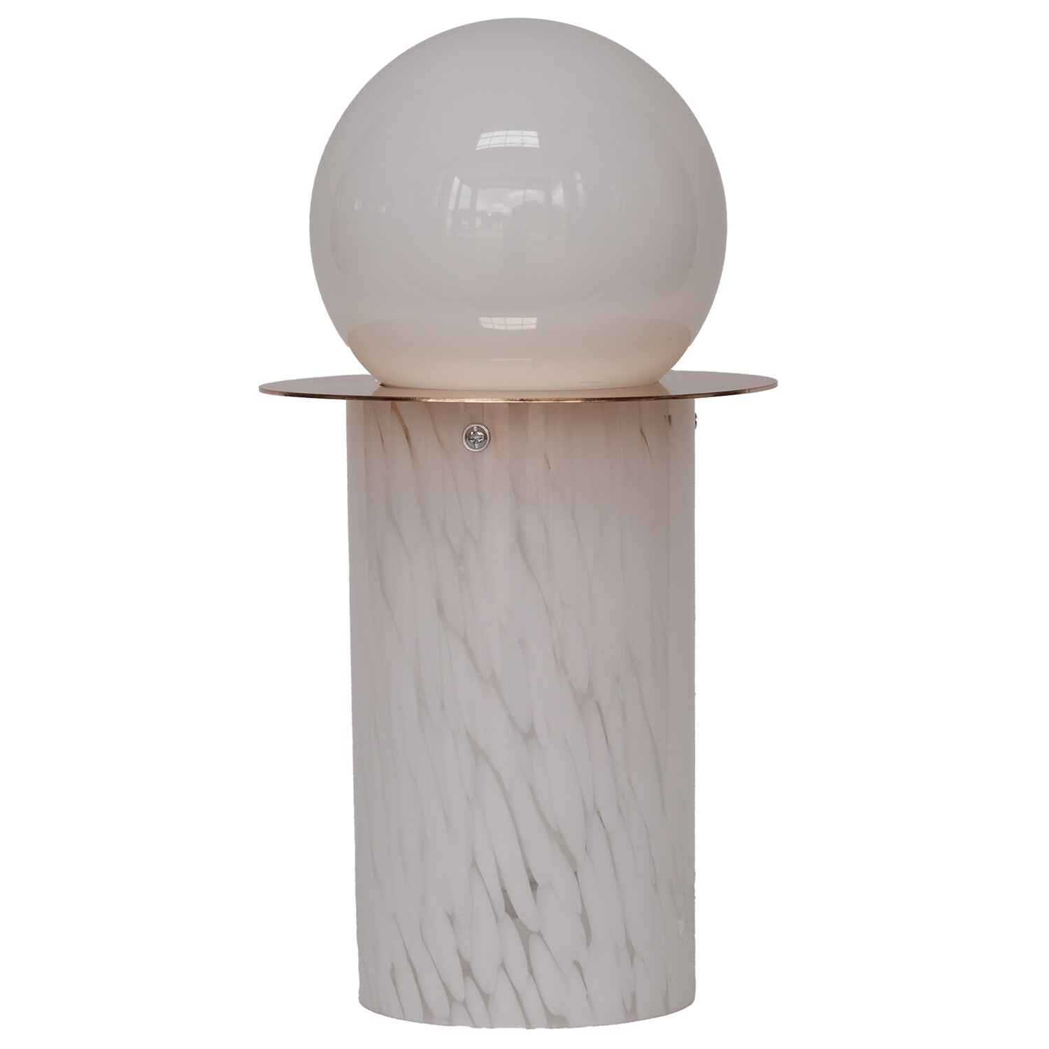 Gesina Table Lamp - White Image 1