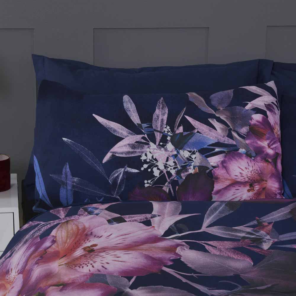 Sleepdown Floral Duvet Set Navy Single Wilko