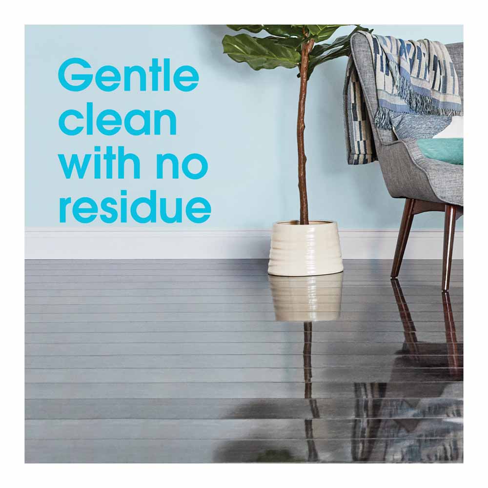 Pledge Gentle Wood Floor Cleaner 750ml Image 4