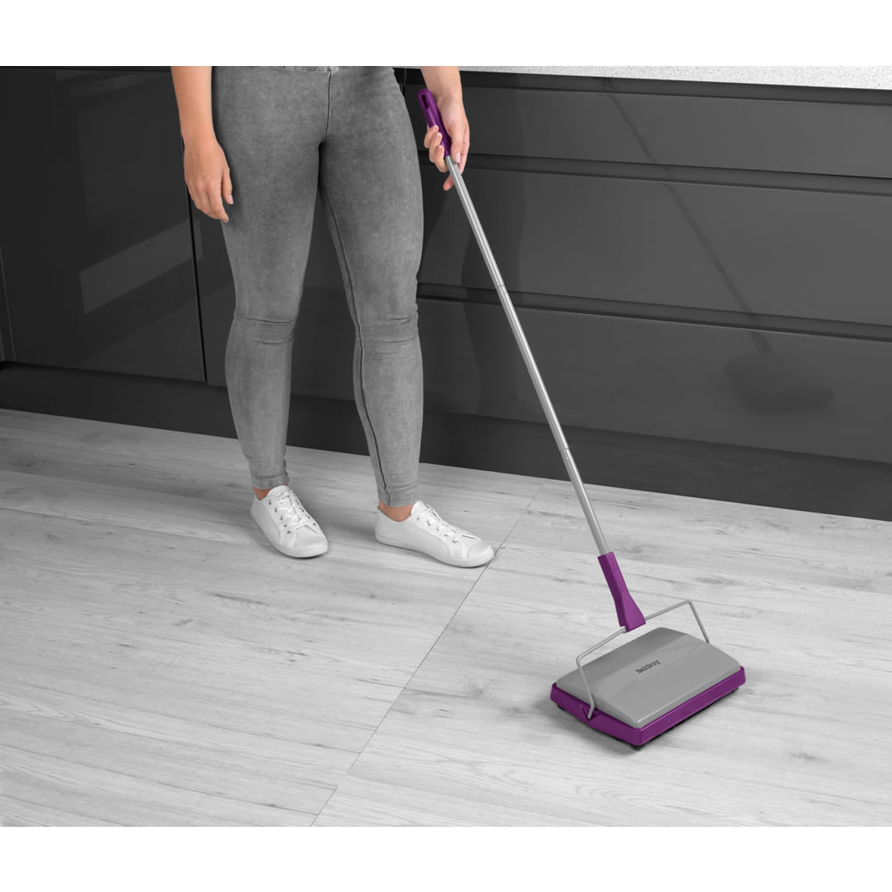 Beldray Carpet Sweeper Image 8