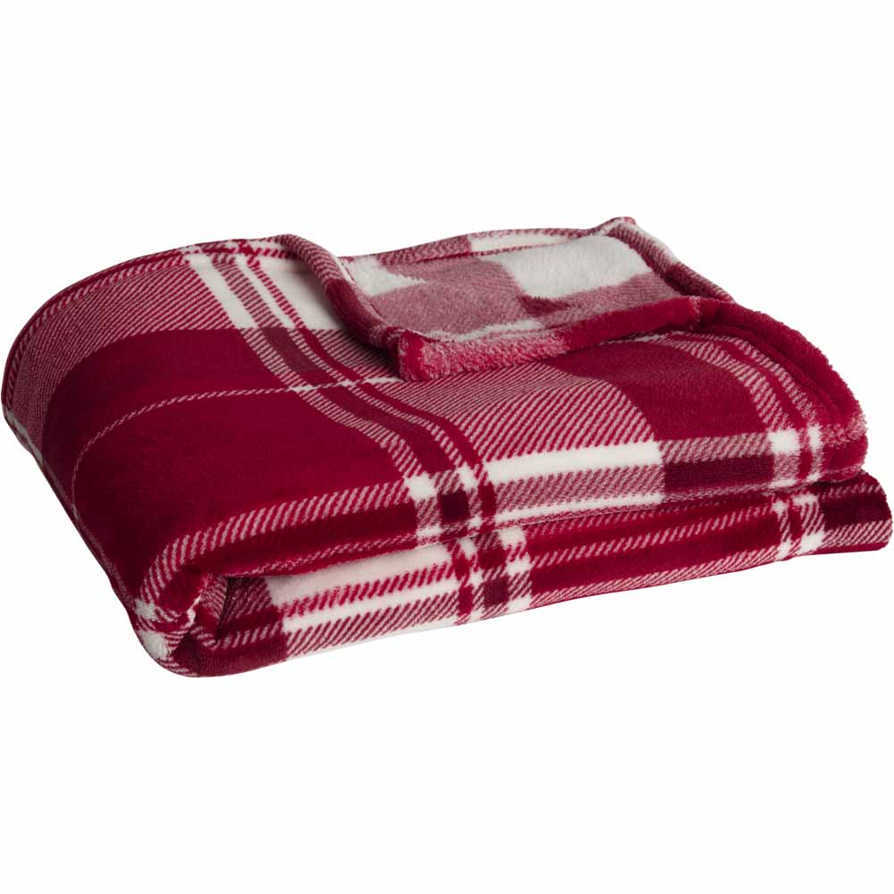 Wilko Red Ultra Soft Check Throw 120 x 150cm Image 1
