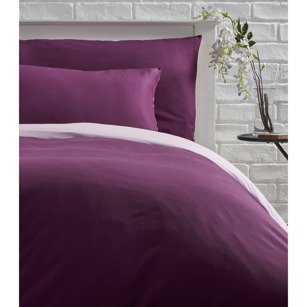 Wilko Reversible Plum and Mauve King Size Duvet Set Image 1