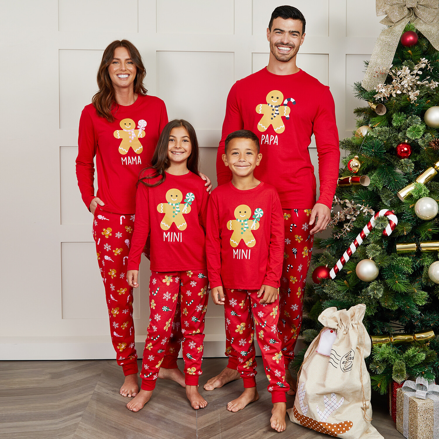 Papa Gingerbread Loungewear Set - Red / M/L Image 4