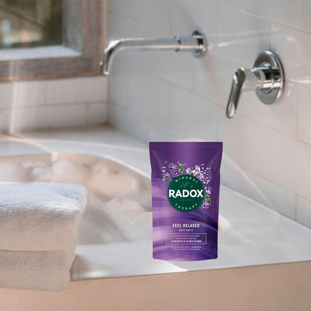 Radox Mineral Therapy Sleep Aromatherapy with Lavender and Ylang Bath Salts 900g 6 Pack Image 2