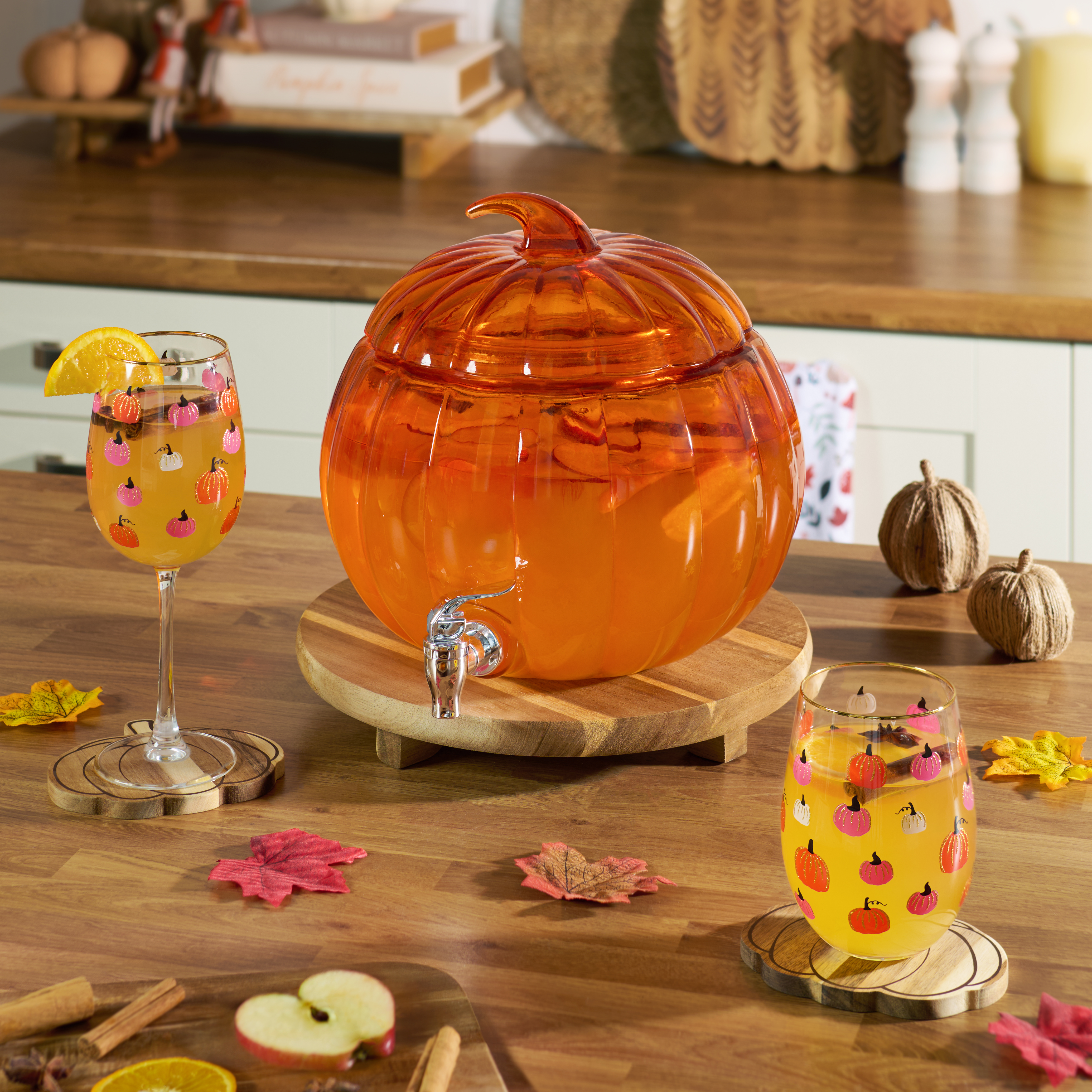 Gold Rim Pumpkin Wine Glass Image 2