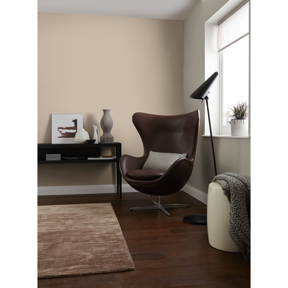 Crown Matt Emulsion Paint Wheatgrass 2.5L Wilko