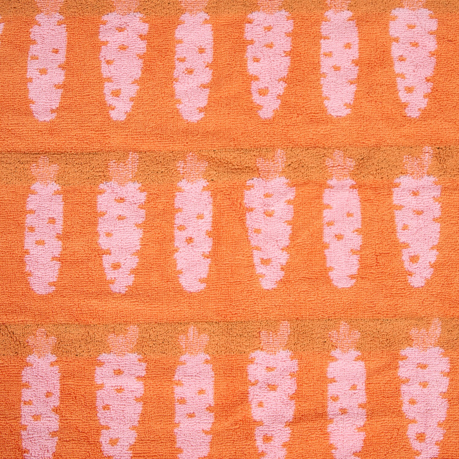 Carrot Towel - Pink / 125cm Image 4