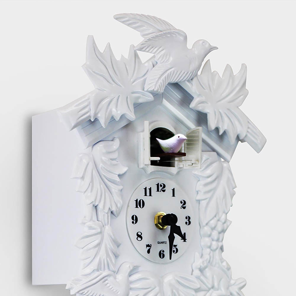 WALPLUS White Vintage Cuckoo Clock 37 x 20.2cm Image 5