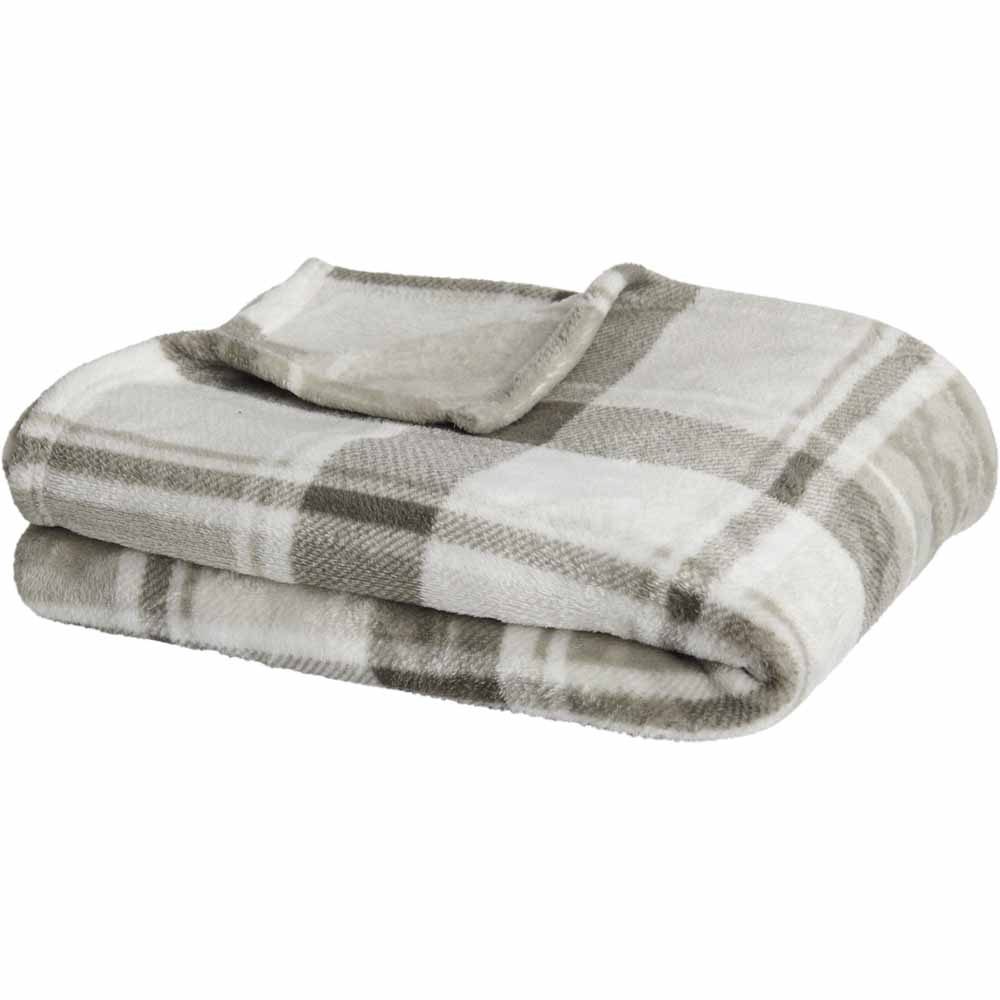 Wilko Grey UltraSoft Check Throw 120 x 150cm Wilko