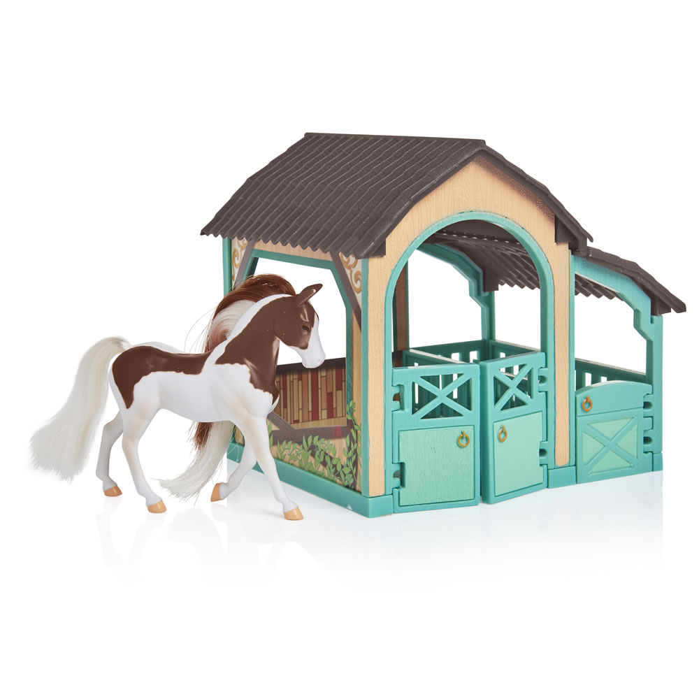 Wilko Royal Breeds Build a Stable Image 2