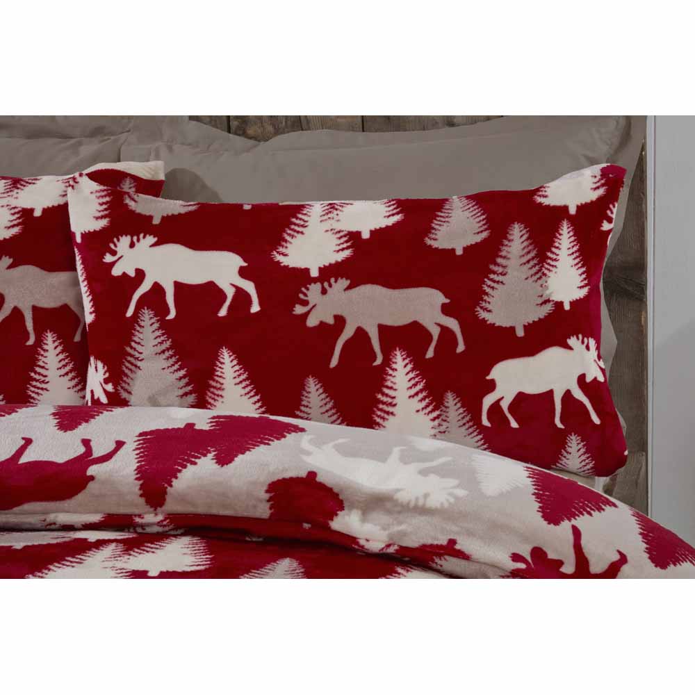 Sleepdown  Fleece Winter Moose Double Duvet Set Image 1