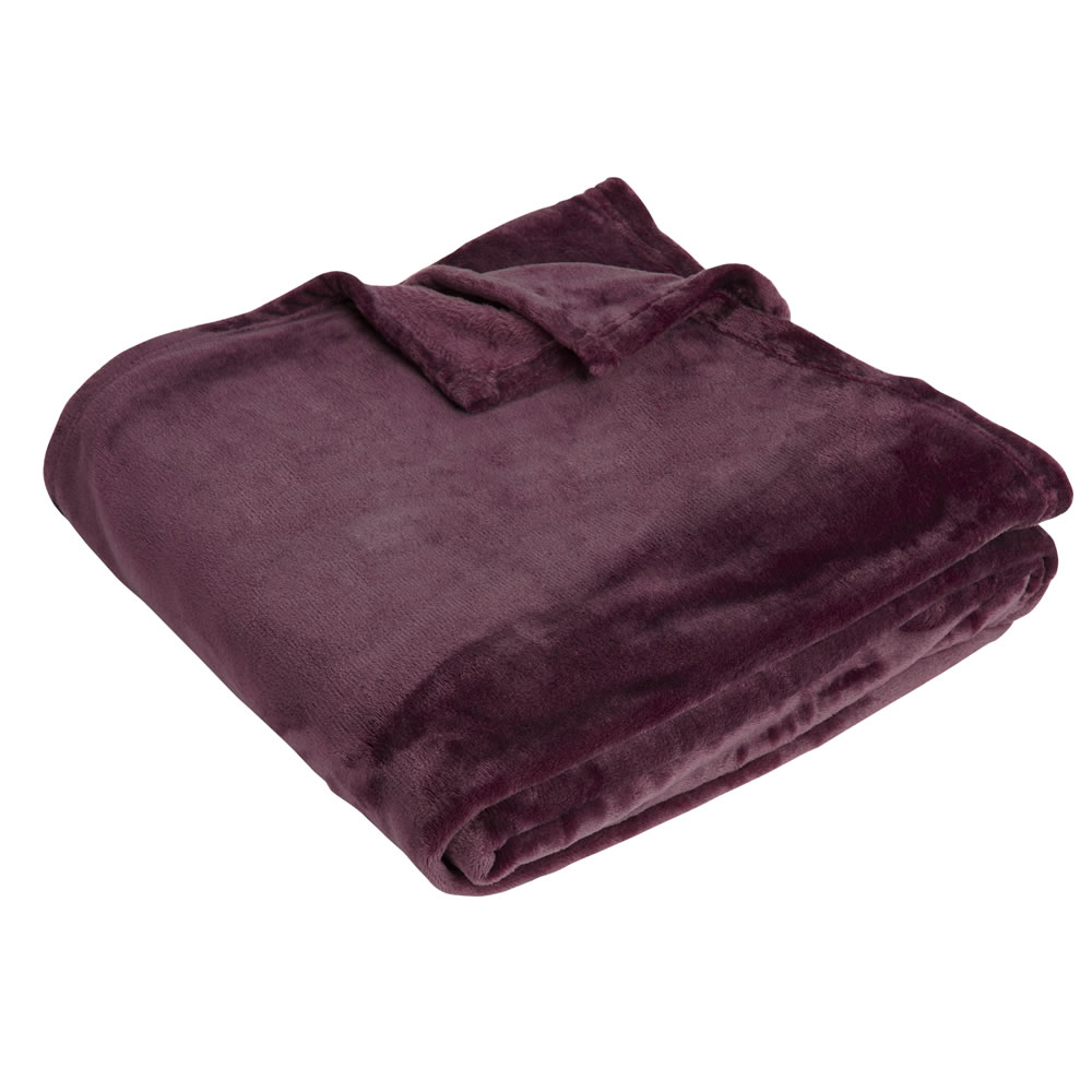 Wilko Plum Supersoft Throw 200 x 200cm Wilko