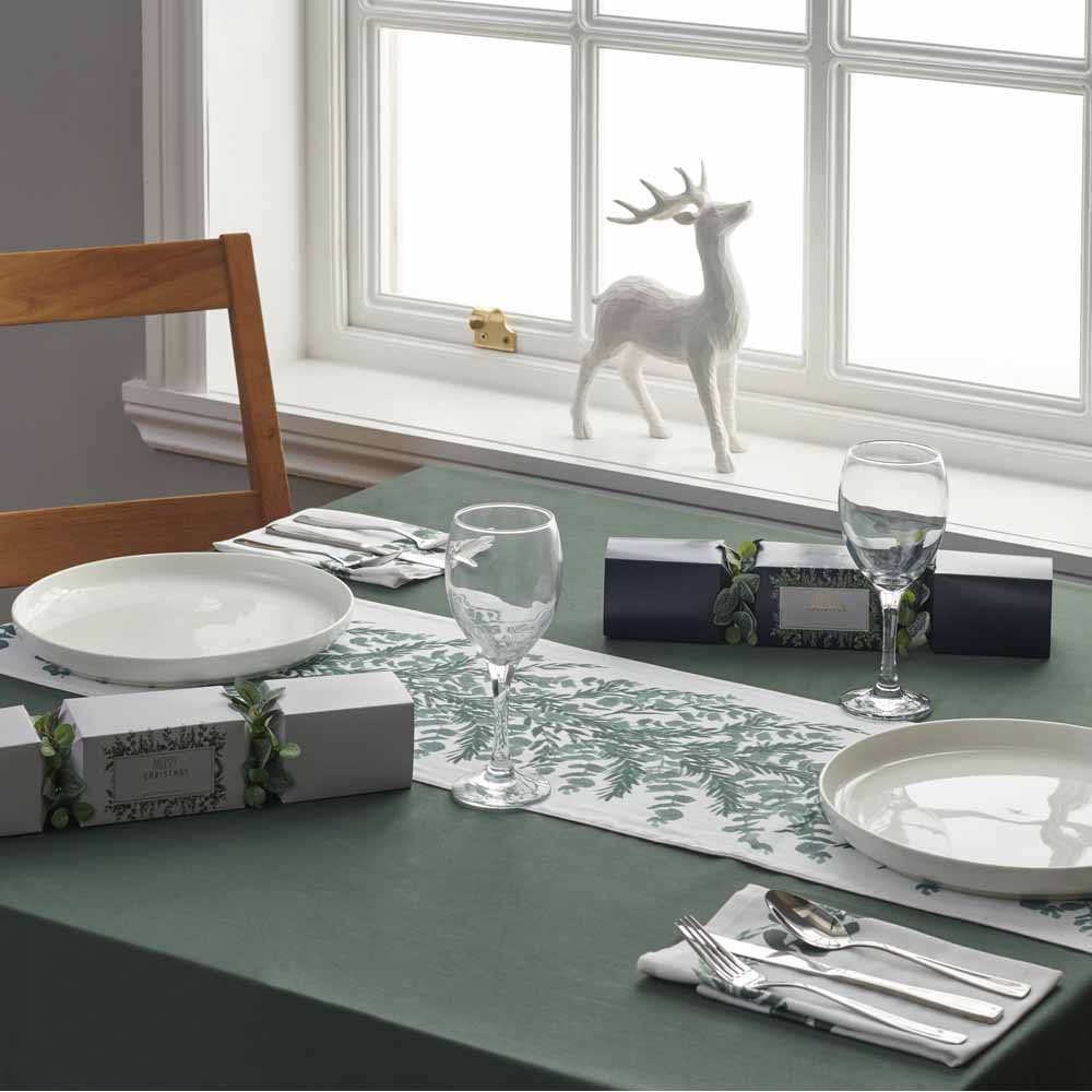 Wilko Midwinter Table Runner 30 x 180cm Wilko