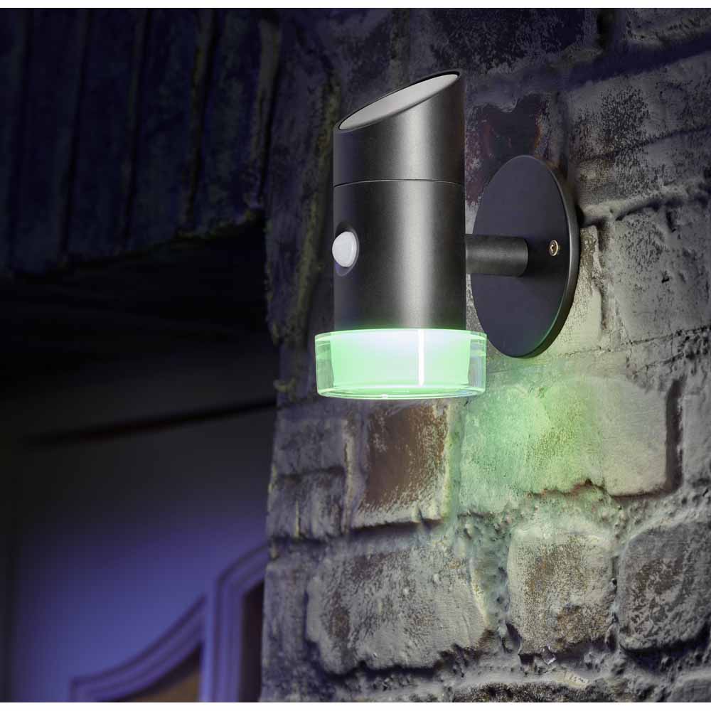 Wilko Round Garden Solar Sensor Wall Light Wilko