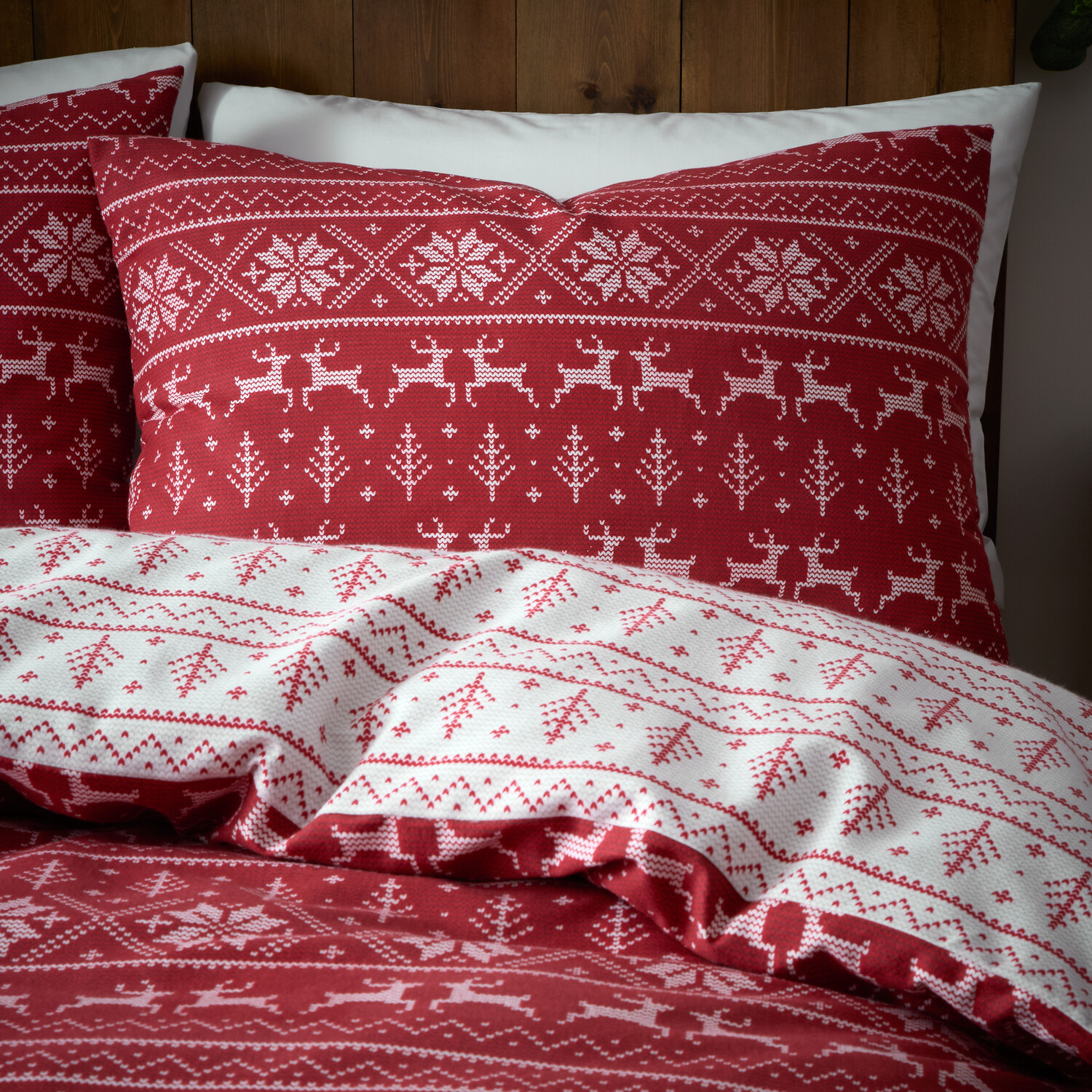 Fairisle Duvet Set - Red / King Image 5