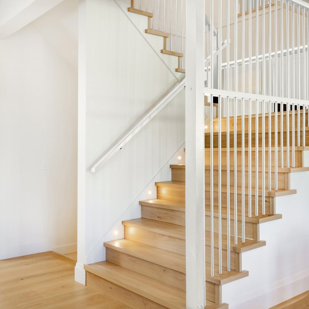 Johnstone's Interior Wood and Metal Quick Dry Eggshell Paint - Brilliant White / 1.25l Image 4