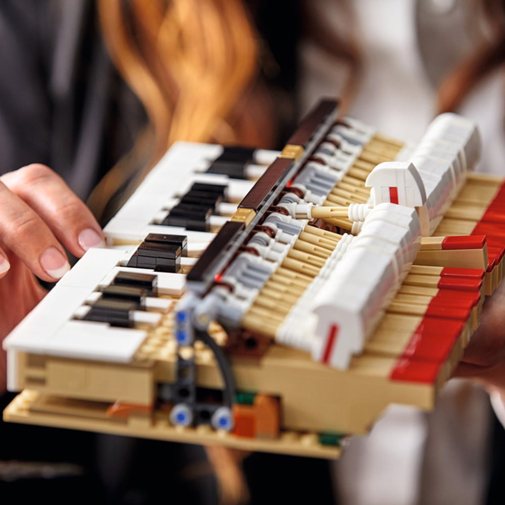 LEGO 21323 Ideas Playable Grand Piano Image 6