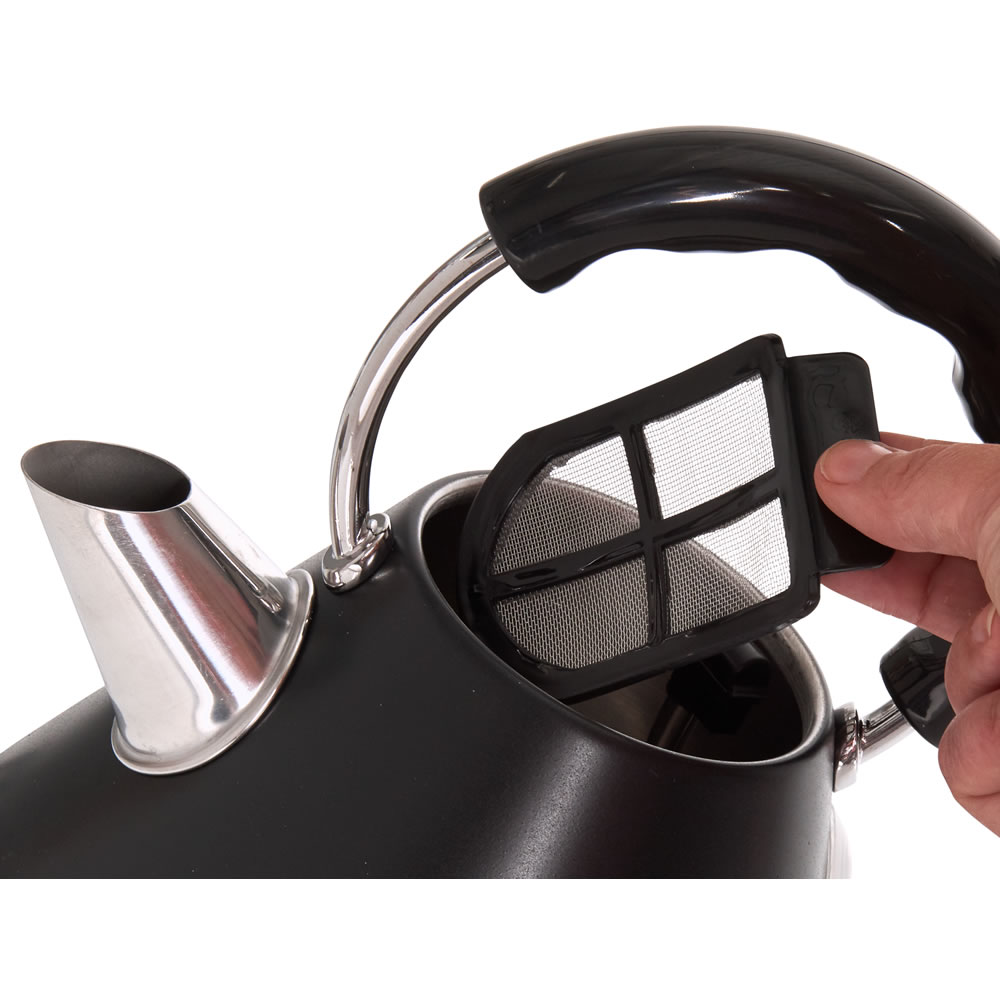 Wilko Matt Black Pyramid Kettle Image 3