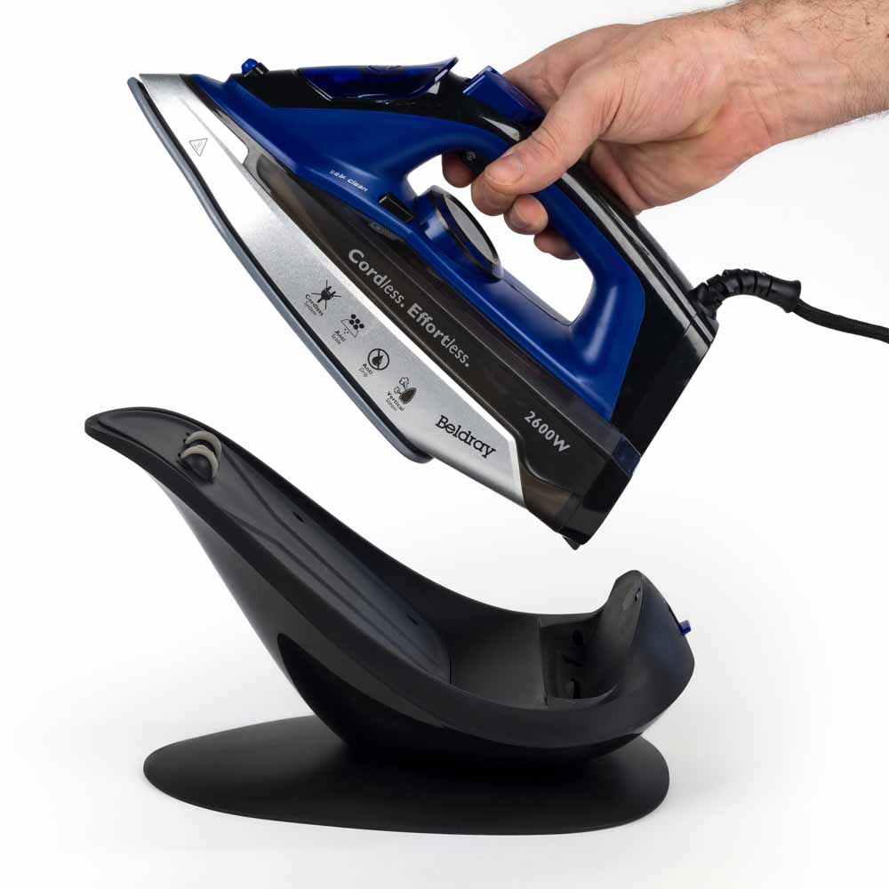 Beldray 2 in 1 Cordless Iron 2600W Image 3