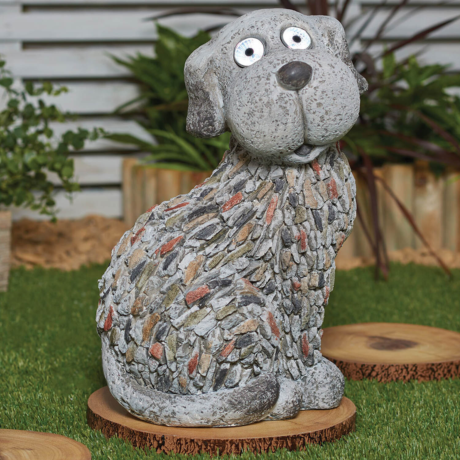 Dolly the Solar Pebbled Dog Garden Ornament with LED Image 2