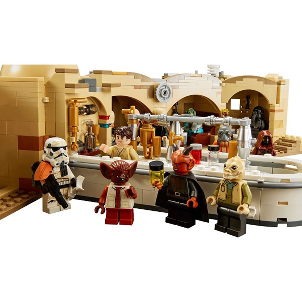 LEGO 75290 Star Wars Mos Eisley Cantina Image 6