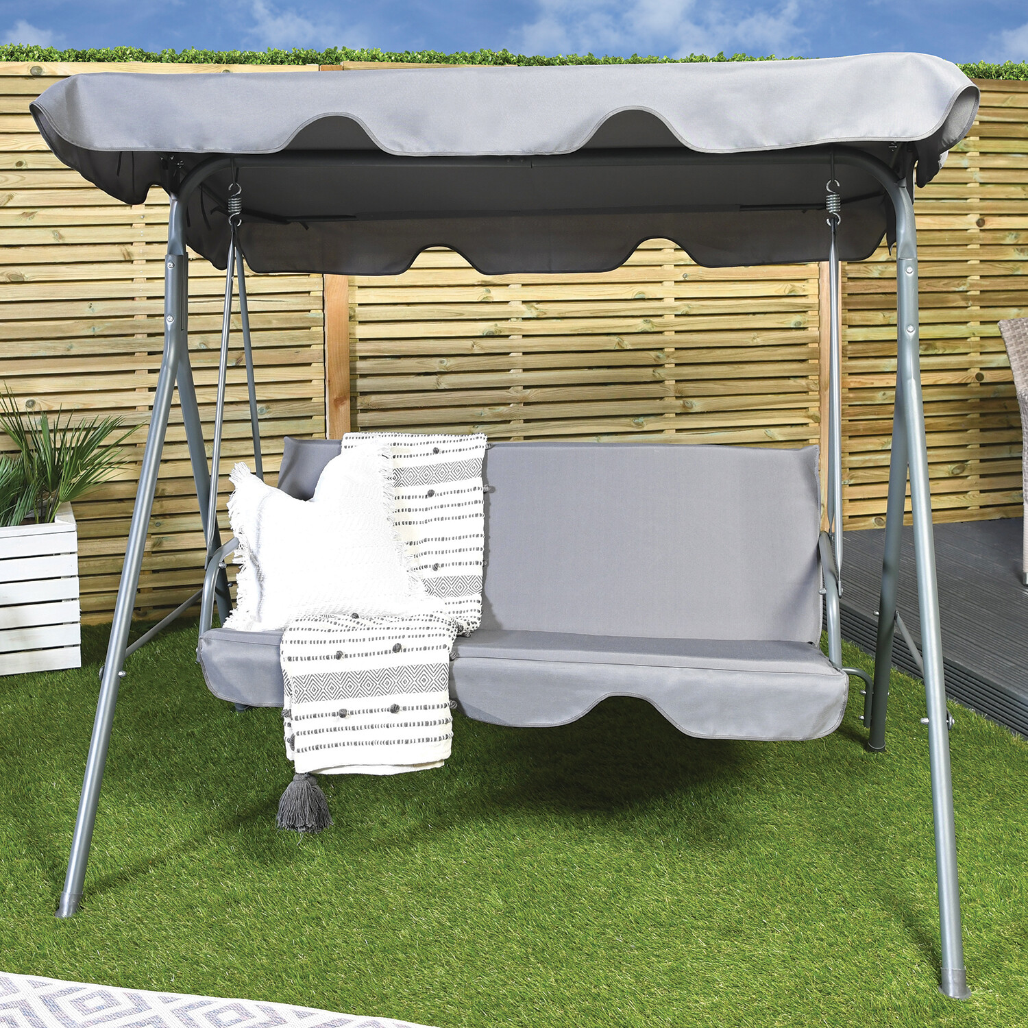 Outdoor Essentials Alicante 2 Seater Swing Chair Image 1