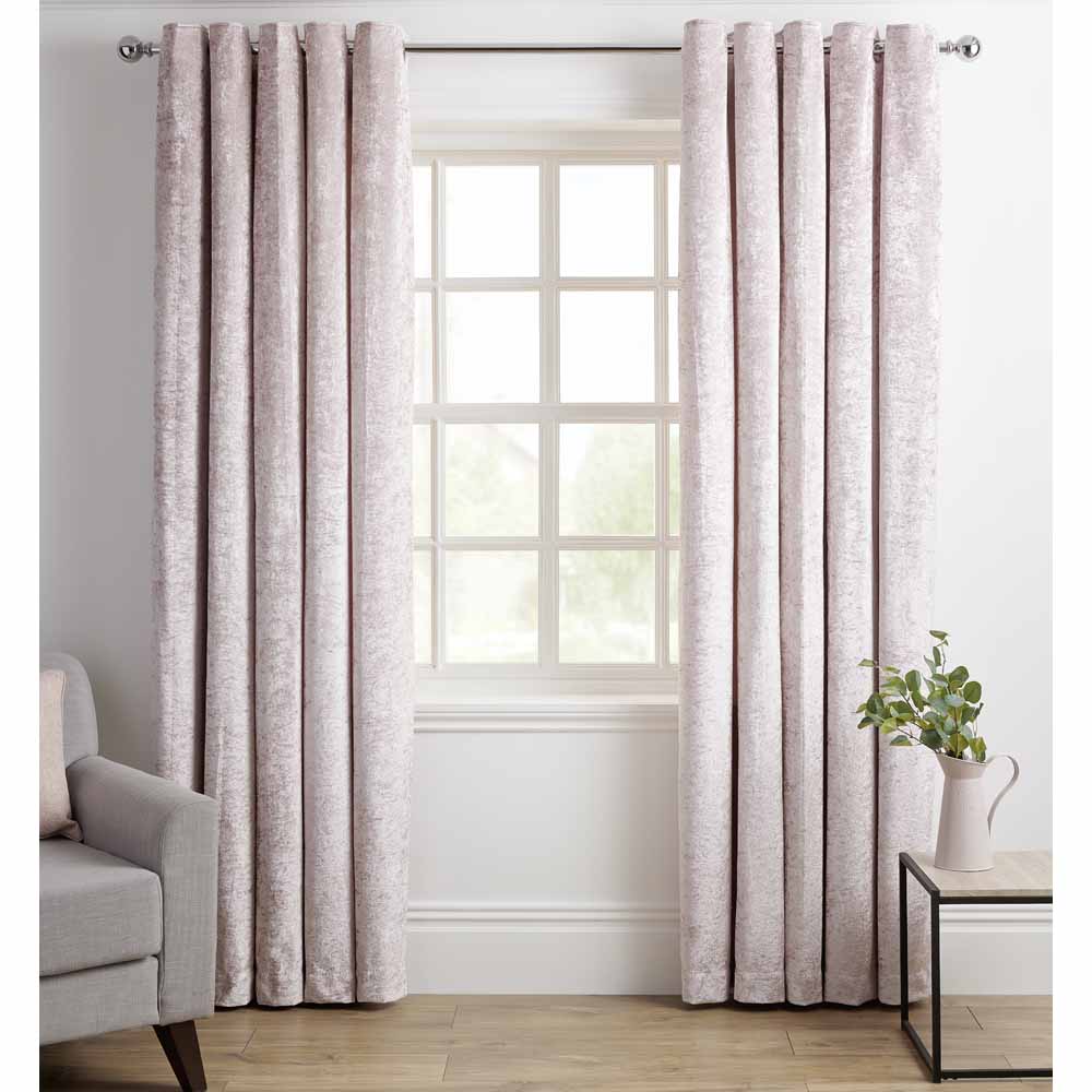 Wilko Blush Crushed Velvet Effect Lined Eyelet Curtains 167 W x 137cm D Image 1