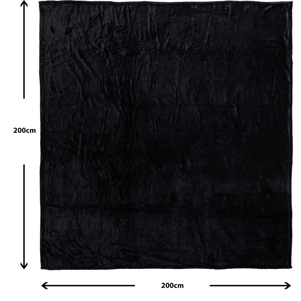 Wilko Black Supersoft Throw 200 x 200cm Wilko
